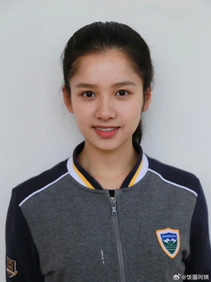 张婧仪